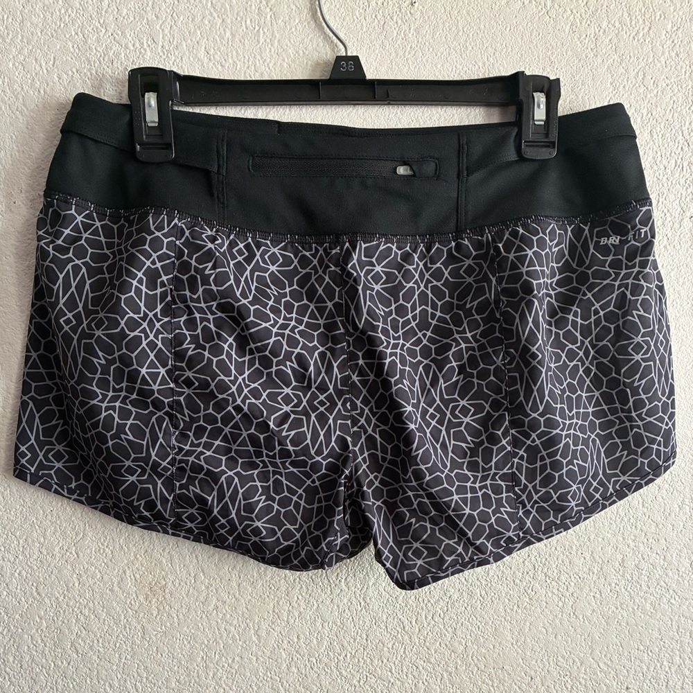 Nike Performance Women's Black Patterned Shorts M - Picture 6 of 16